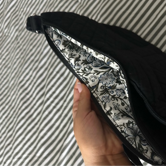 Vera Bradley Black quilted bag - Picture 4 of 5